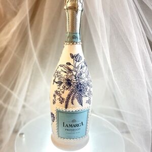Unique Champagne Gift